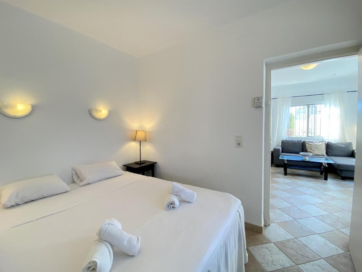 Villa Sandra Little Haven Apartment Nerja Bagian luar foto